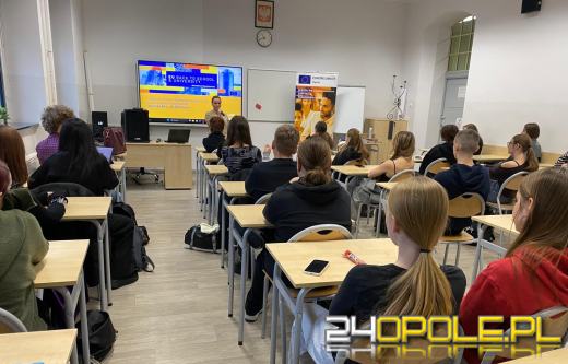 "Back to School" w Opolu - trzy spotkania młodzieży z przedstawicielką Komisji Europejskiej