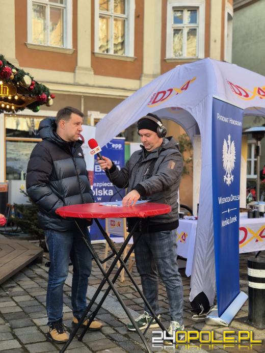 50 osób zostało świętymi Mikołajami w niedzielne popołudnie