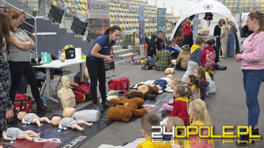 Pierwsza poMOC w rytmie serca w Stegu Arenie