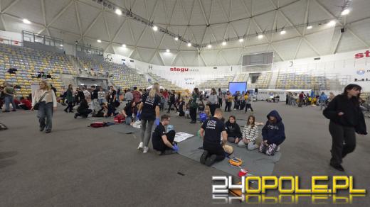 Pierwsza poMOC w rytmie serca w Stegu Arenie