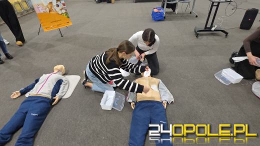 Pierwsza poMOC w rytmie serca w Stegu Arenie