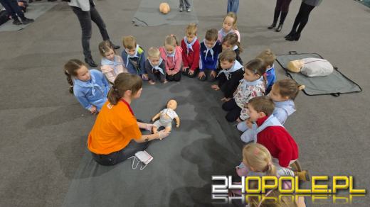 Pierwsza poMOC w rytmie serca w Stegu Arenie