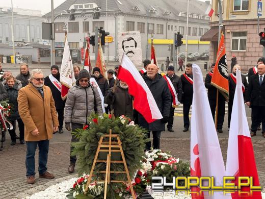 Rocznica wprowadzenia stanu wojennego. W Opolu oddano hołd ofiarom i działaczom Solidarności