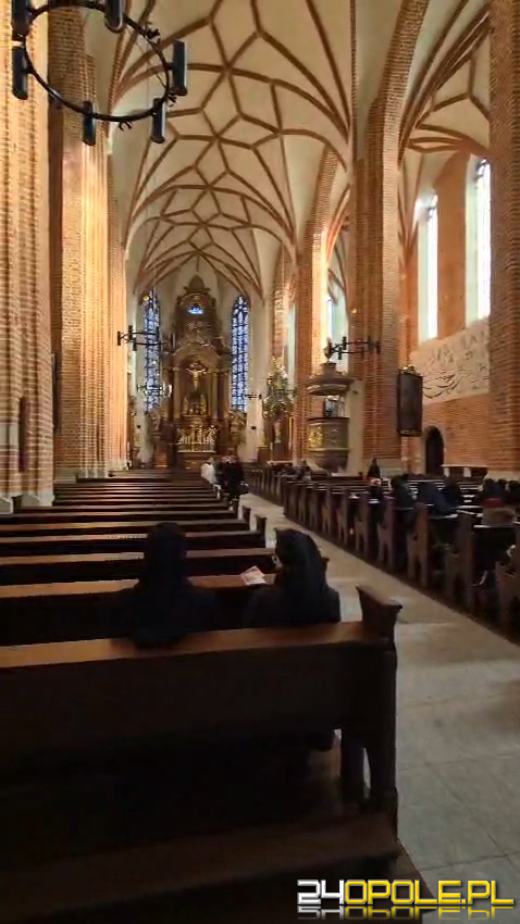 Katedra opolska ponownie otwarta. Dzisiaj odbywa się pierwsza msza 