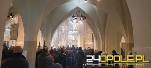 Katedra opolska ponownie otwarta. Dzisiaj odbywa się pierwsza msza 