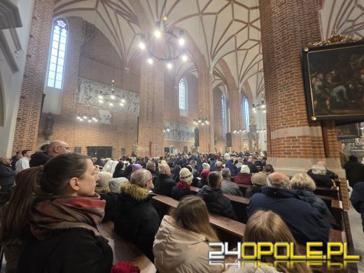 Katedra opolska ponownie otwarta. Dzisiaj odbywa się pierwsza msza 