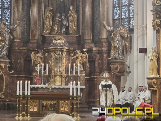 Katedra opolska ponownie otwarta. Dzisiaj odbywa się pierwsza msza 
