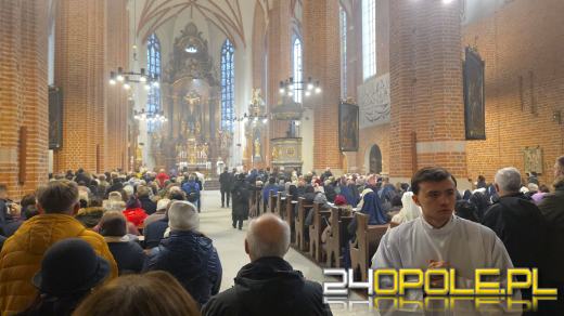 Katedra opolska ponownie otwarta. Dzisiaj odbywa się pierwsza msza 