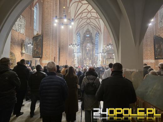 Katedra opolska ponownie otwarta. Dzisiaj odbywa się pierwsza msza 