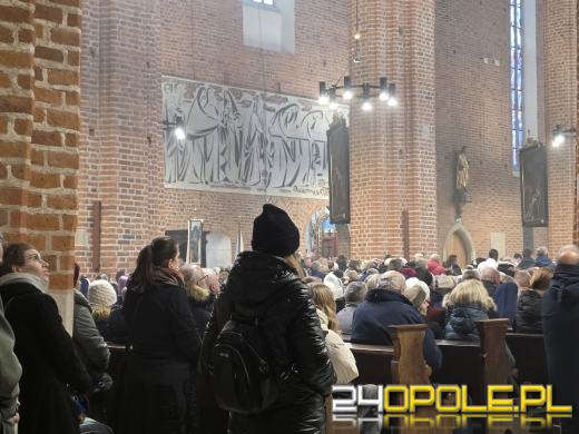 Katedra opolska ponownie otwarta. Dzisiaj odbywa się pierwsza msza 