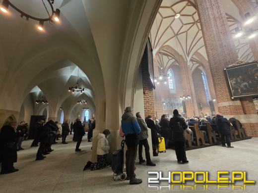 Katedra opolska ponownie otwarta. Dzisiaj odbywa się pierwsza msza 