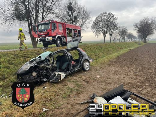 Zmarła 49-latka poszkodowana w wypadku na DW409 między Dobrą a Strzeleczkami