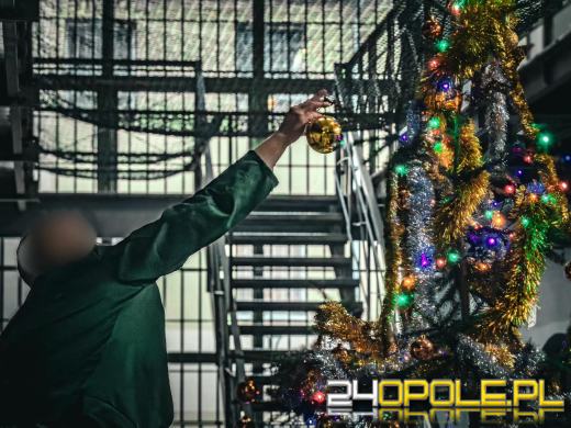 Święta Bożego Narodzenia za wysokimi murami 