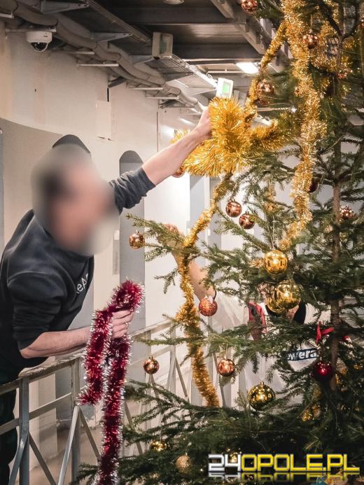 Święta Bożego Narodzenia za wysokimi murami 