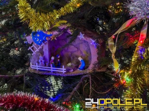 Święta Bożego Narodzenia za wysokimi murami 