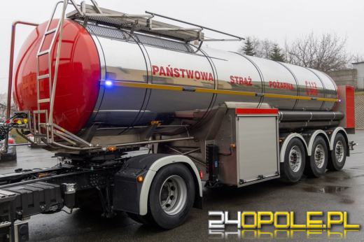 PSP Głubczyce z nowym sprzętem. Cysterna na 23 tys. litrów wody w służbie ratownictwa