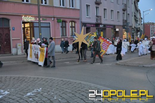 Trzej Królowie przeszli ulicami Opola. Orszak po raz trzynasty
