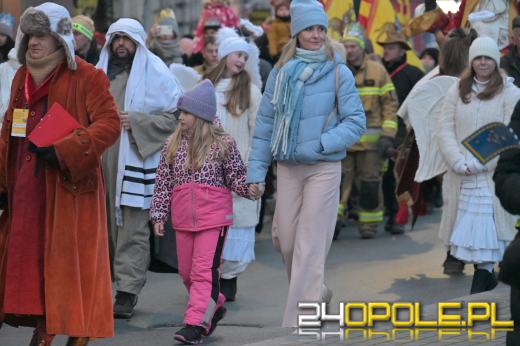 Trzej Królowie przeszli ulicami Opola. Orszak po raz trzynasty