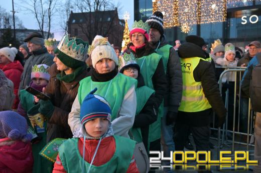 Trzej Królowie przeszli ulicami Opola. Orszak po raz trzynasty