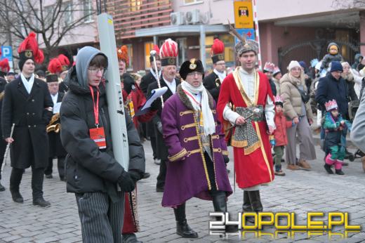 Trzej Królowie przeszli ulicami Opola. Orszak po raz trzynasty