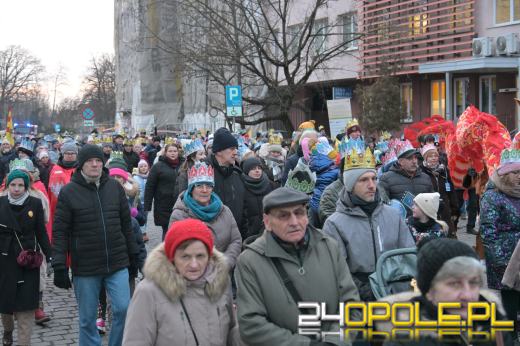 Trzej Królowie przeszli ulicami Opola. Orszak po raz trzynasty