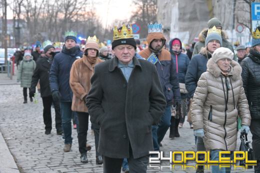 Trzej Królowie przeszli ulicami Opola. Orszak po raz trzynasty