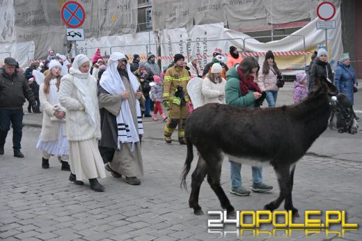 Trzej Królowie przeszli ulicami Opola. Orszak po raz trzynasty