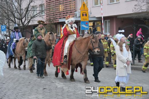 Trzej Królowie przeszli ulicami Opola. Orszak po raz trzynasty
