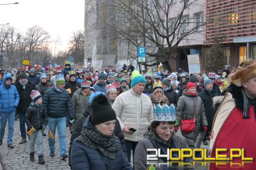 Trzej Królowie przeszli ulicami Opola. Orszak po raz trzynasty