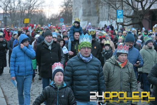 Trzej Królowie przeszli ulicami Opola. Orszak po raz trzynasty