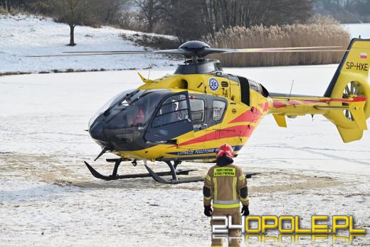 Wypadek łyżwiarza na zamarzniętym jeziorze w Dębowej. Interweniowały służby