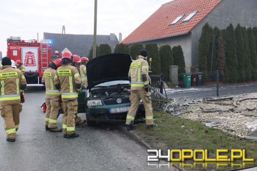 Seniorka wjechała w ogrodzenie w Polskiej Nowej Wsi. Skończyło się mandatem