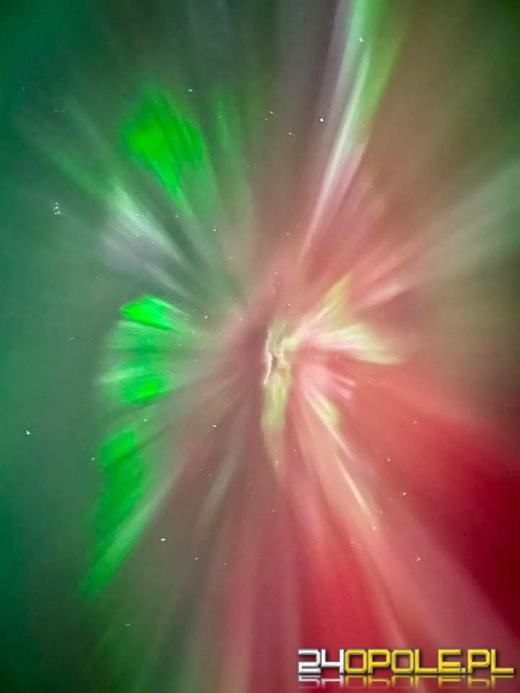 Zorza polarna widoczna w całym kraju. Galeria Waszych zdjęć