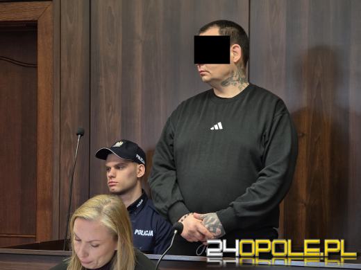 Zabił, ukrywał ciało w wannie i szafie. Ruszył proces Andrzeja W. (WIDEO)