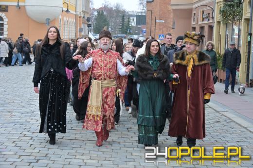 24. Polonez Maturzystów w Opolu. Ostatnia prosta przed maturą (WIDEO)