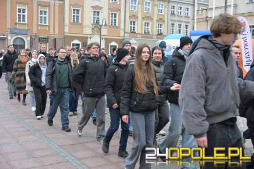 24. Polonez Maturzystów w Opolu. Ostatnia prosta przed maturą (WIDEO)