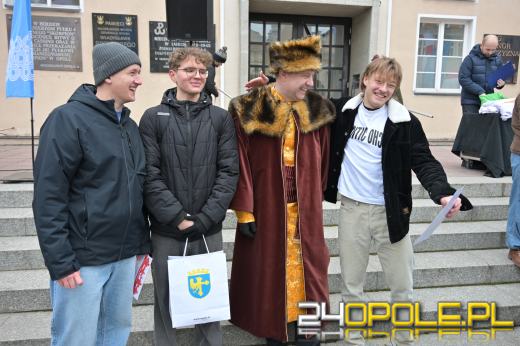 24. Polonez Maturzystów w Opolu. Ostatnia prosta przed maturą (WIDEO)