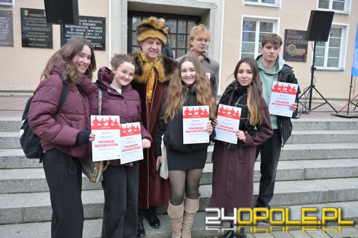 24. Polonez Maturzystów w Opolu. Ostatnia prosta przed maturą (WIDEO)