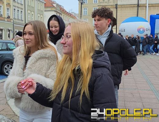 24. Polonez Maturzystów w Opolu. Ostatnia prosta przed maturą (WIDEO)