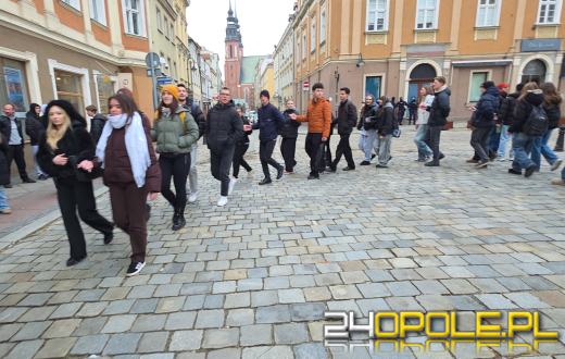 24. Polonez Maturzystów w Opolu. Ostatnia prosta przed maturą (WIDEO)