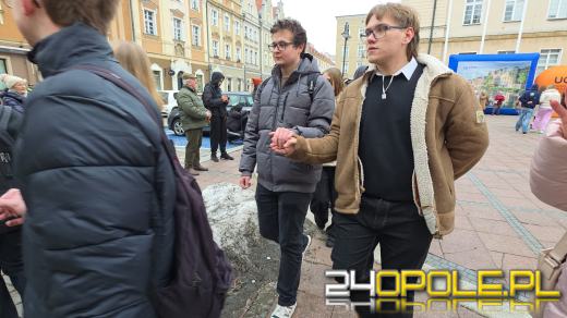 24. Polonez Maturzystów w Opolu. Ostatnia prosta przed maturą (WIDEO)