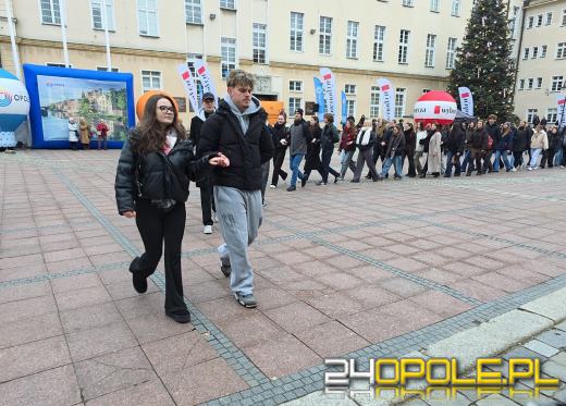 24. Polonez Maturzystów w Opolu. Ostatnia prosta przed maturą (WIDEO)