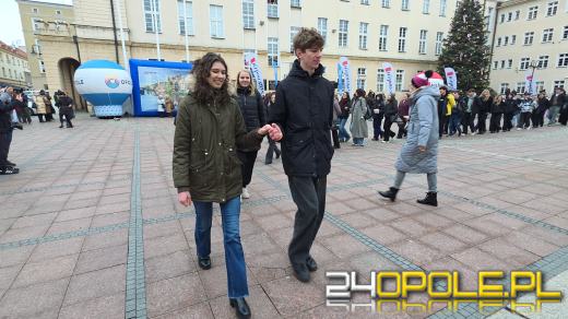 24. Polonez Maturzystów w Opolu. Ostatnia prosta przed maturą (WIDEO)