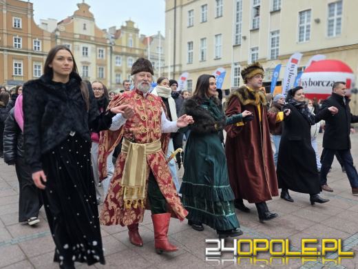 24. Polonez Maturzystów w Opolu. Ostatnia prosta przed maturą (WIDEO)