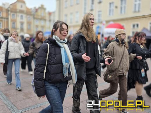 24. Polonez Maturzystów w Opolu. Ostatnia prosta przed maturą (WIDEO)