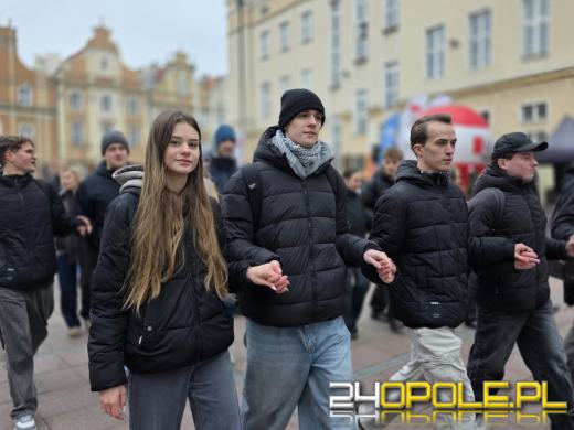 24. Polonez Maturzystów w Opolu. Ostatnia prosta przed maturą (WIDEO)