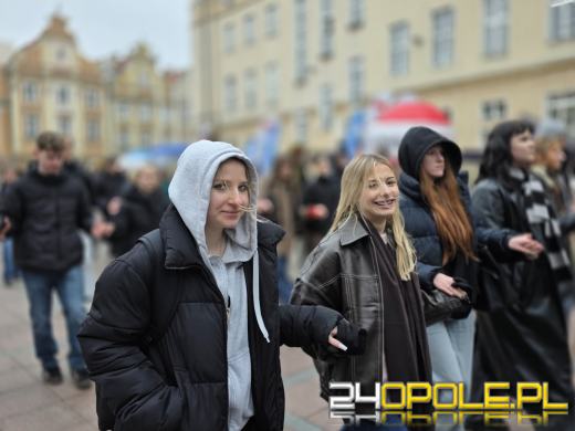 24. Polonez Maturzystów w Opolu. Ostatnia prosta przed maturą (WIDEO)