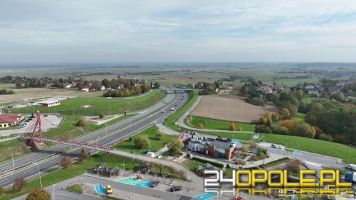 Trwa montaż odcinkowego pomiaru prędkości na A4