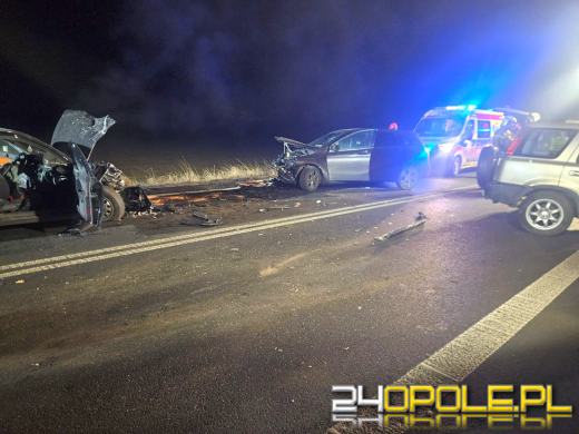 Wypadek na obwodnicy Opola. Zderzenie czterech aut, pięć osób rannych