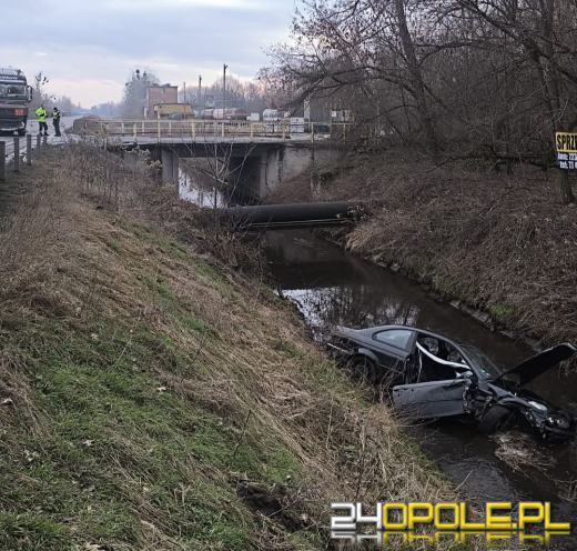 Zderzenie ciężarówki z osobówką na ul. Mostowej. Droga zablokowana AKTUALIZACJA 